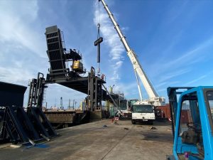 Hydraulic Ram Installation