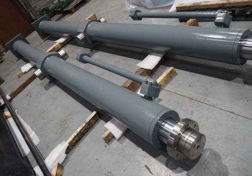 Redesign of Hydraulic Cylinder Extends Life of Recycling Tool